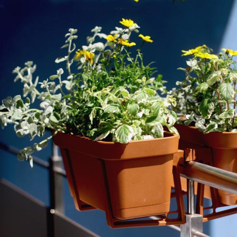 Dwustronny uchwyt do doniczek balkonowych - mokka