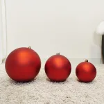 Bombka duża czerwona matowa nietłukąca mix rozmiar