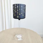 Świecznik szklany czarny na nóżce 25cm