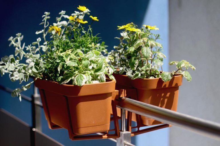 Dwustronny uchwyt do doniczek balkonowych - mokka