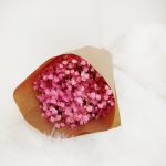 Gipsówka stabilizowana wiecznie żywa ciemno różowa mały bukiet