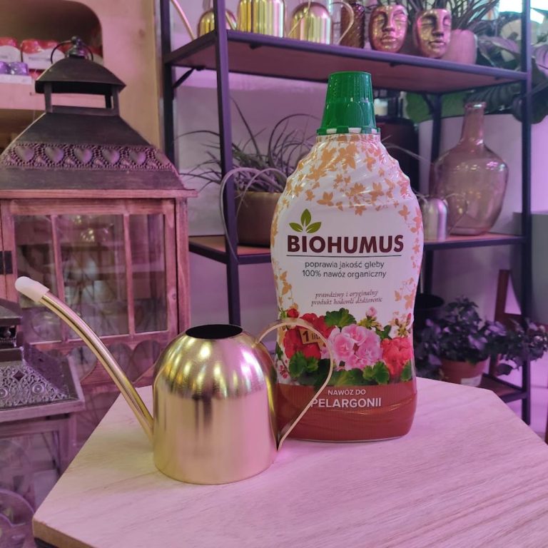 Biohumus nawóz do pelargonii 1L