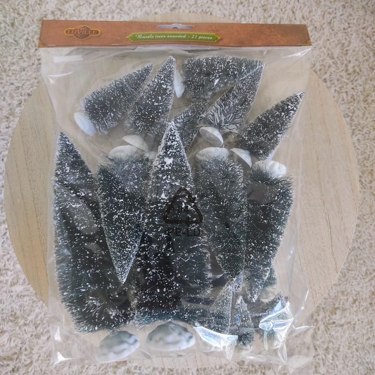 Ozdoba zestaw ośnieżonych choinek