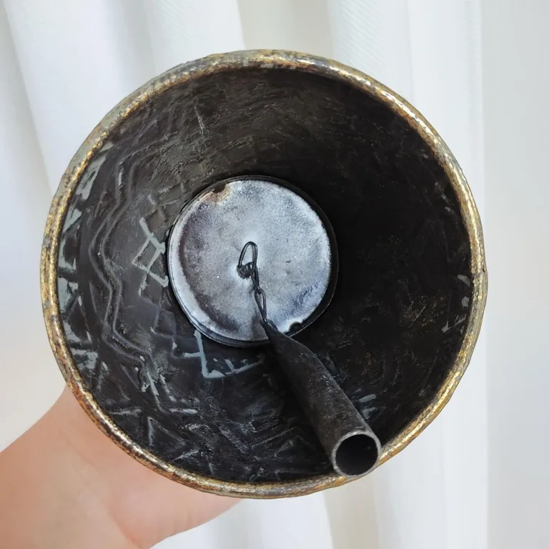 Dzwon z uszami, metalowy, zawieszka h10cm + sznur