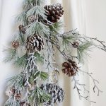 Girlanda z szyszkami 160cm