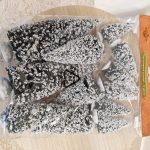 Choinki sztuczne na podstawce mix 12szt