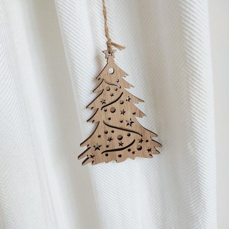 Choinka drewniana zawieszka 8szt