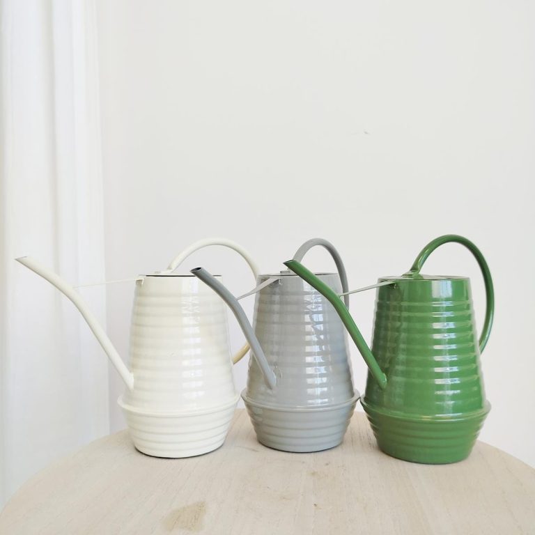 Konewka metalowa szara 0,94l