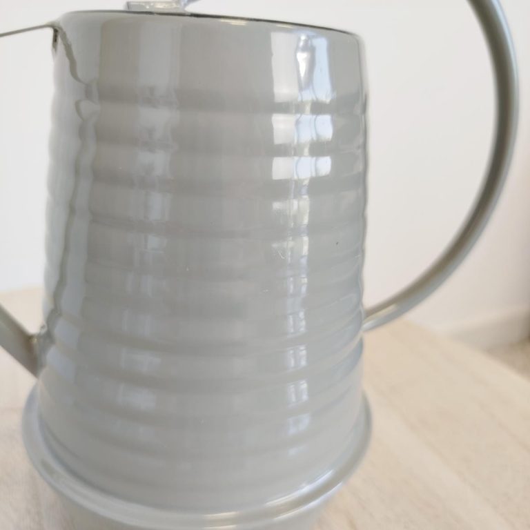 Konewka metalowa szara 0,94l