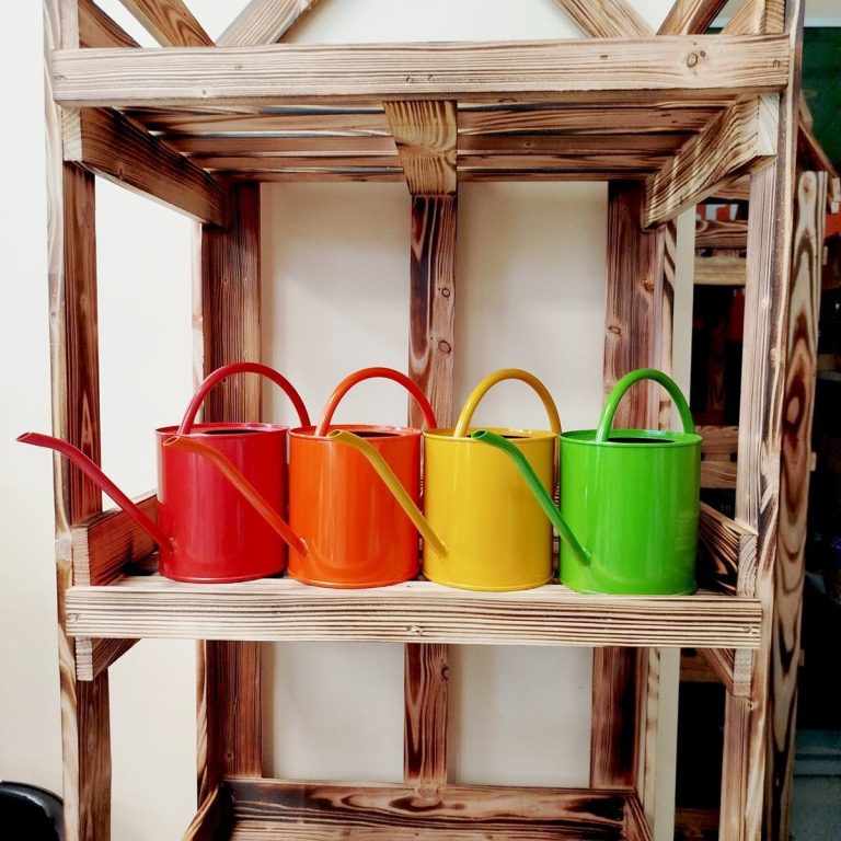 Konewka metalowa zielona 1,3l