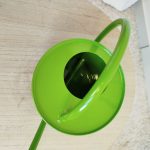 Konewka metalowa zielona 1,3l