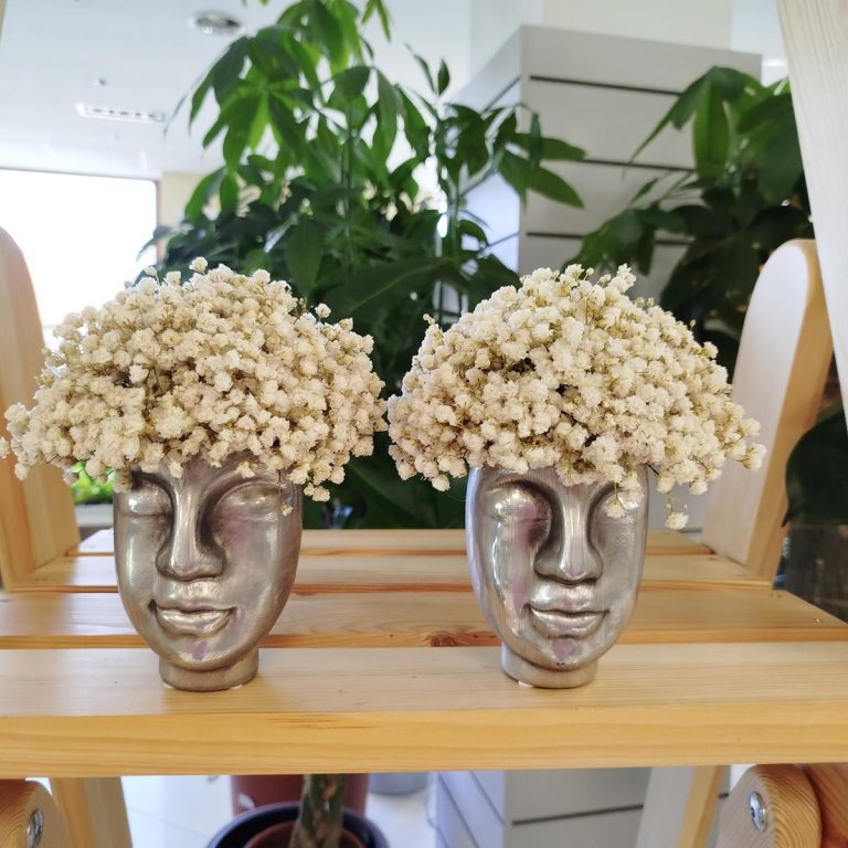 Gipsówka stabilizowana wiecznie żywa flower box w ceramicznej doniczce