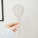 Nawadniacz do roślin szklana kula