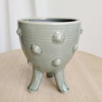 Osłonka ceramiczna na nóżkach Jamie szara