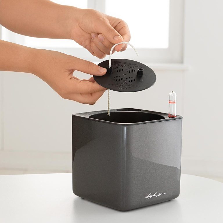 Płytka do sadzenia - denko separujące do donic z systemem knotowym