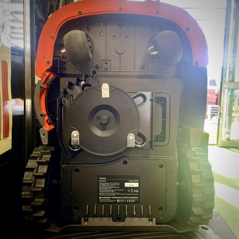 Robot koszący kosiarka automatyczna Navimow H3000E z VisionFence