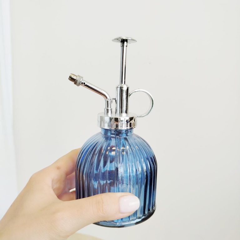 Spryskiwacz szklany niebieski prążkowany 0,2l