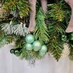 Wianek na drzwi bożonarodzeniowy sztuczny - 50cm - ręcznie robiony