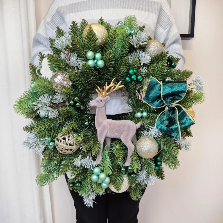 Wianek na drzwi bożonarodzeniowy sztuczny - 50cm - ręcznie robiony