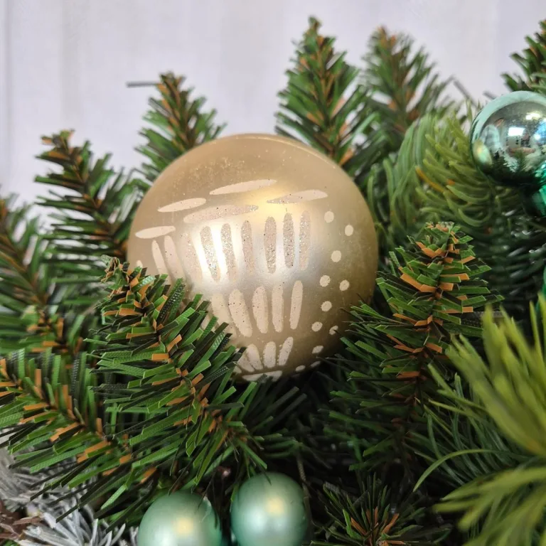 Wianek na drzwi bożonarodzeniowy sztuczny - 50cm - ręcznie robiony