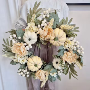 Wianek na drzwi ze sztucznych kwiatów jesienny 55cm