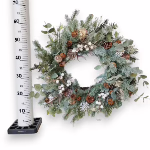 Wianek na drzwi świąteczny sztuczny z eukaliptusem 65cm ręcznie robiony
