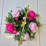 Wianek wiosenny ze sztucznych kwiatów  ręcznie robiony 50cm