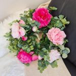 Wianek wiosenny ze sztucznych kwiatów  ręcznie robiony 50cm