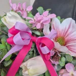 Wianek na drzwi ze sztucznych kwiatów wiosenny ręcznie robiony 45cm