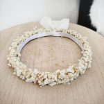 Wianek komunijny z gipsówki stabilizowanej wiecznie żywy