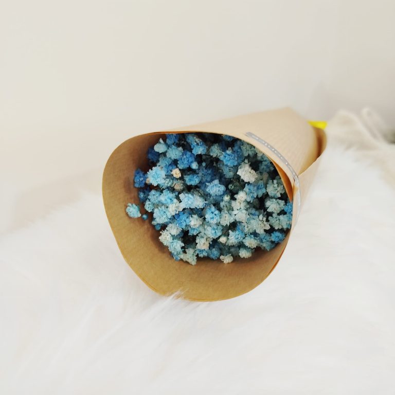 Gipsówka stabilizowana wiecznie żywa niebieska mały bukiet