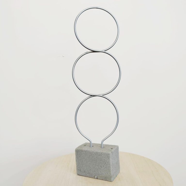 Podpora metalowa do roślin koła srebrne