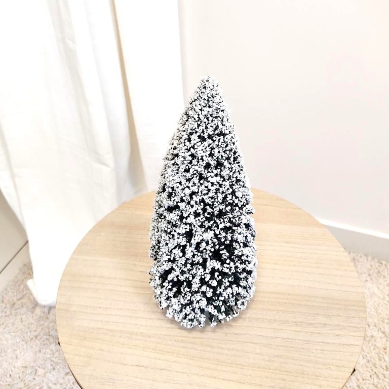 Choinka sztuczna na podstawce h30cm