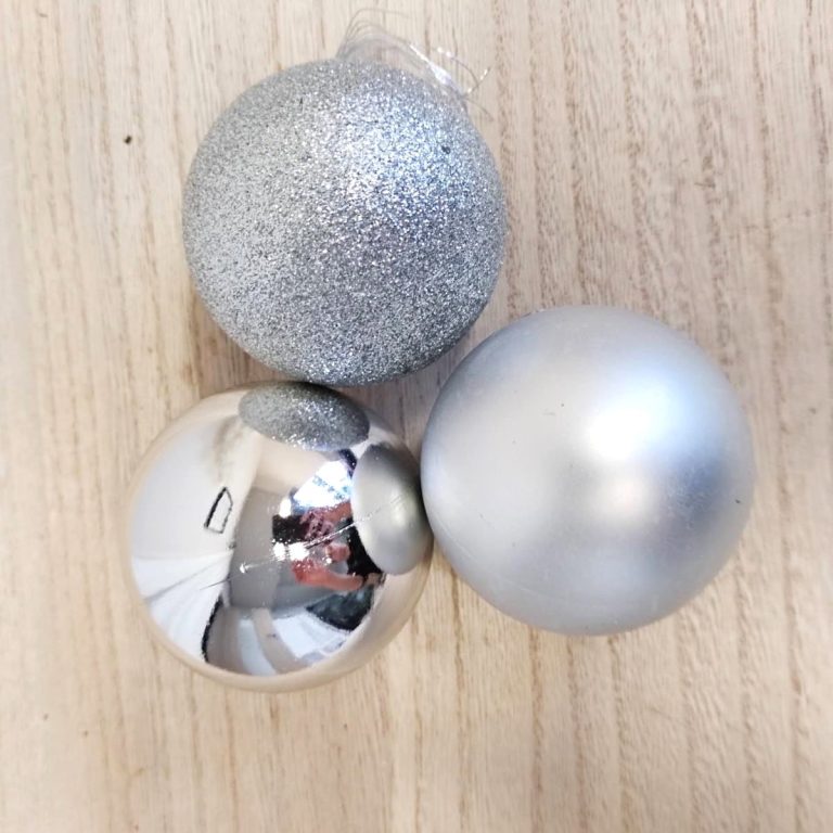 Bombki srebrne mix 10szt