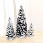 Choinki sztuczne na podstawce mix 12szt