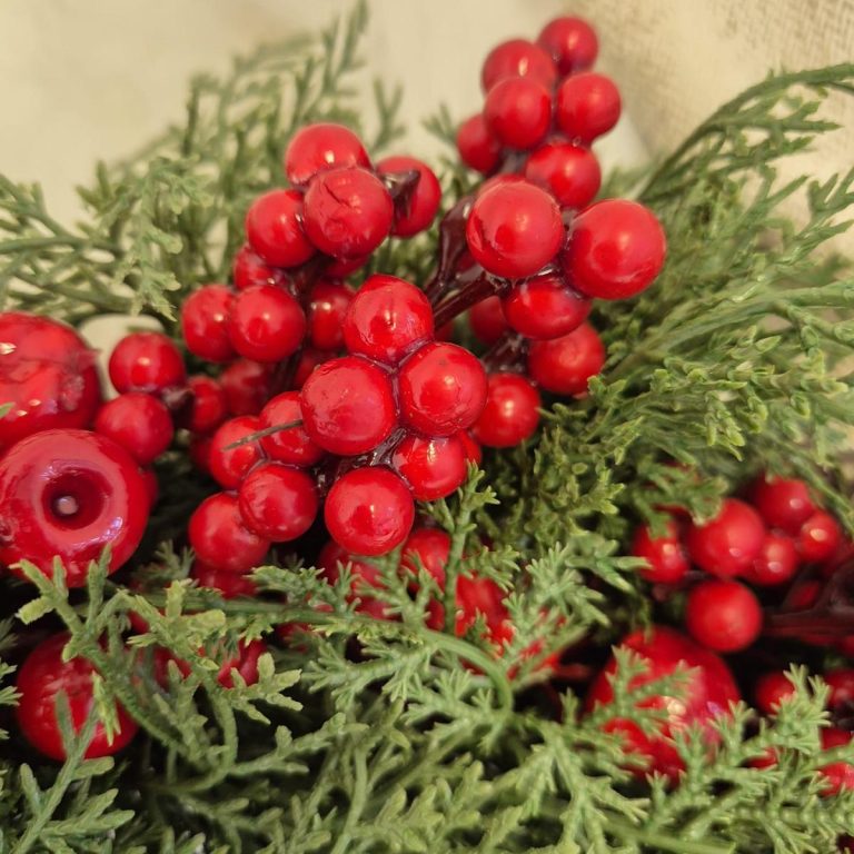 Wianek na drzwi świąteczny Boże Narodzenie sztuczne kwiaty  50cm