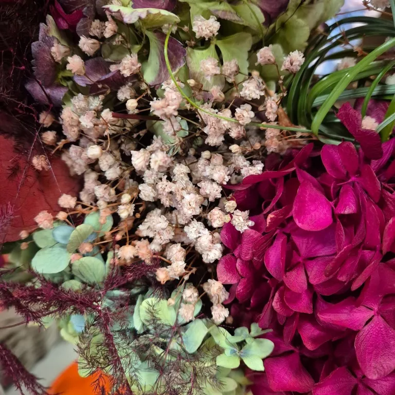 Wianek na drzwi z naturalnych kwiatów ręcznie robiony 60cm