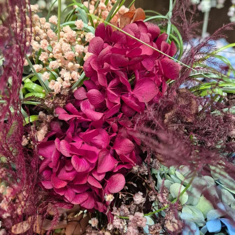 Wianek na drzwi z naturalnych kwiatów ręcznie robiony 60cm