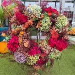 Wianek na drzwi z naturalnych kwiatów ręcznie robiony 60cm