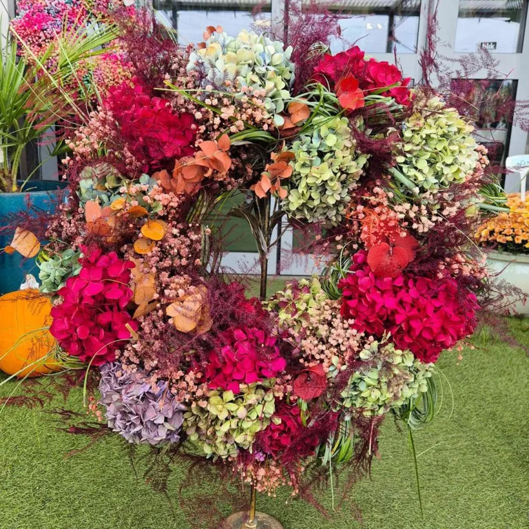 Wianek na drzwi z naturalnych kwiatów ręcznie robiony 60cm