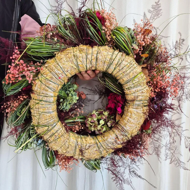 Wianek na drzwi z naturalnych kwiatów ręcznie robiony 60cm