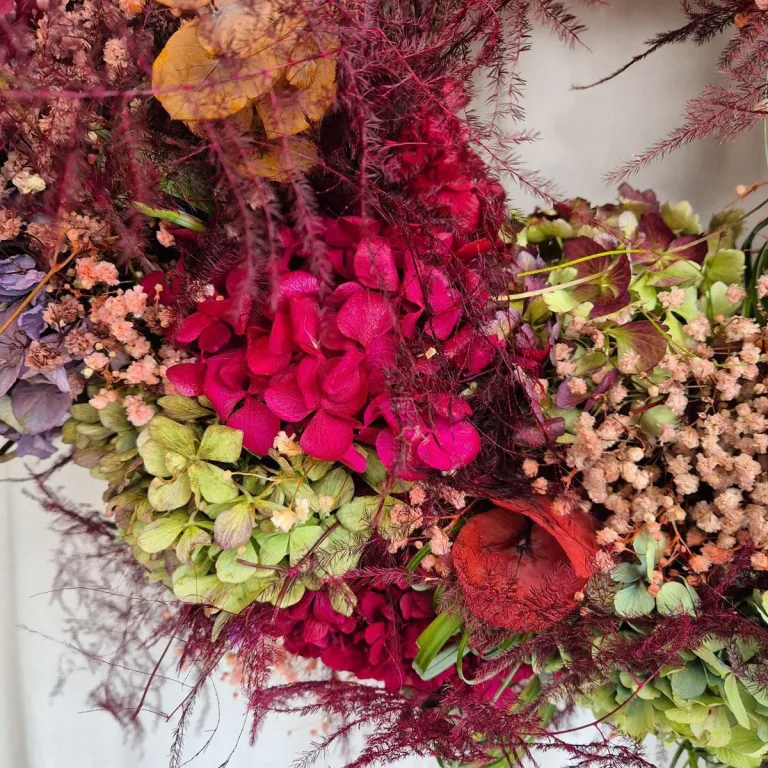 Wianek na drzwi z naturalnych kwiatów ręcznie robiony 60cm