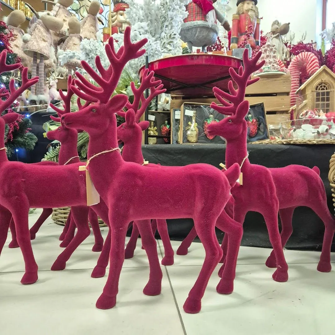 Renifer jeleń welurowa figurka świąteczna bordowa 45cm