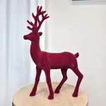 Renifer jeleń welurowa figurka świąteczna bordowa 45cm