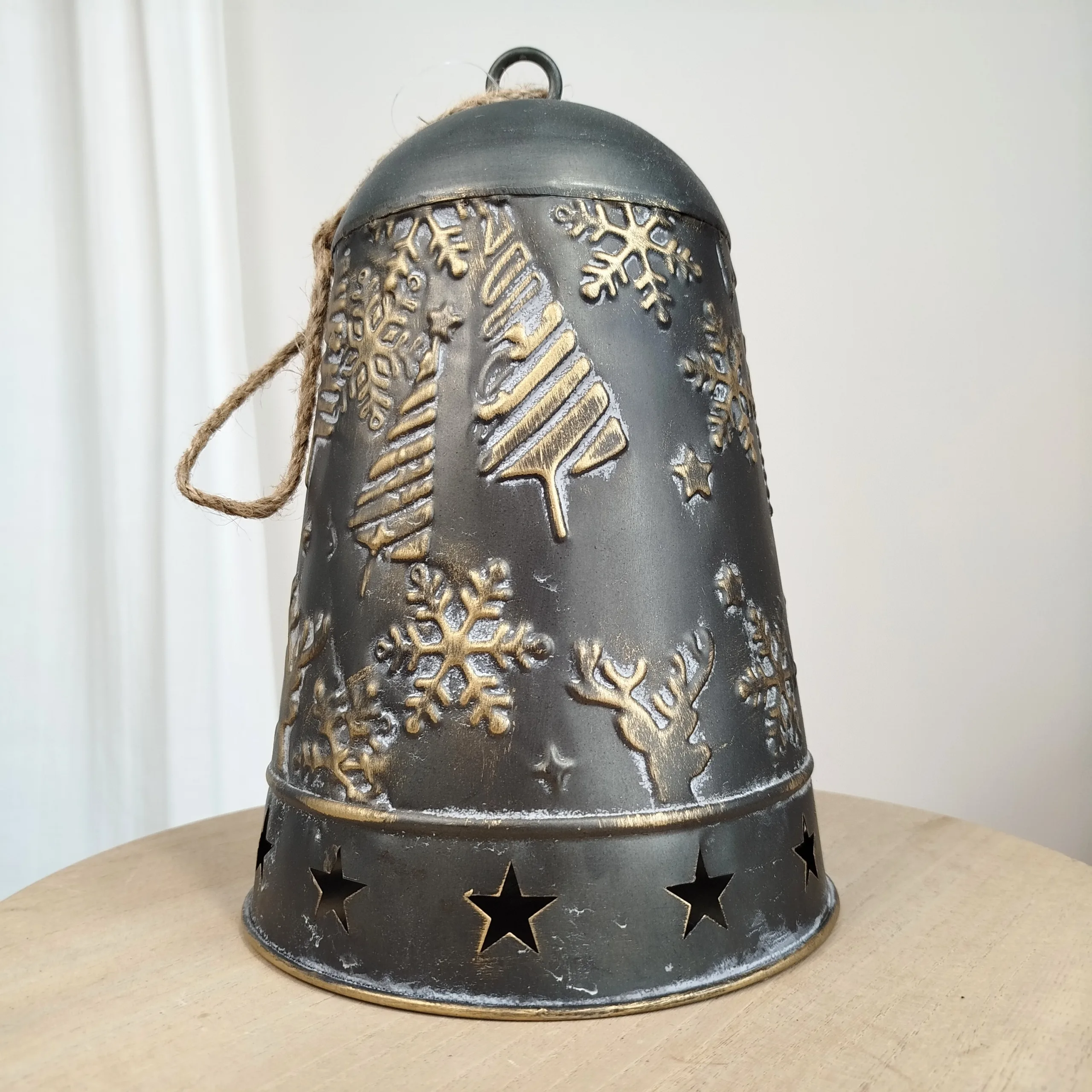 Metalowy świąteczny dzwon - ozdoba na drzwi 31cm