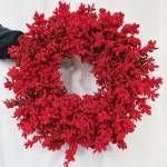Wianek na drzwi świąteczny bożonarodzeniowy z czerwonych oprószonych gałązek 50cm