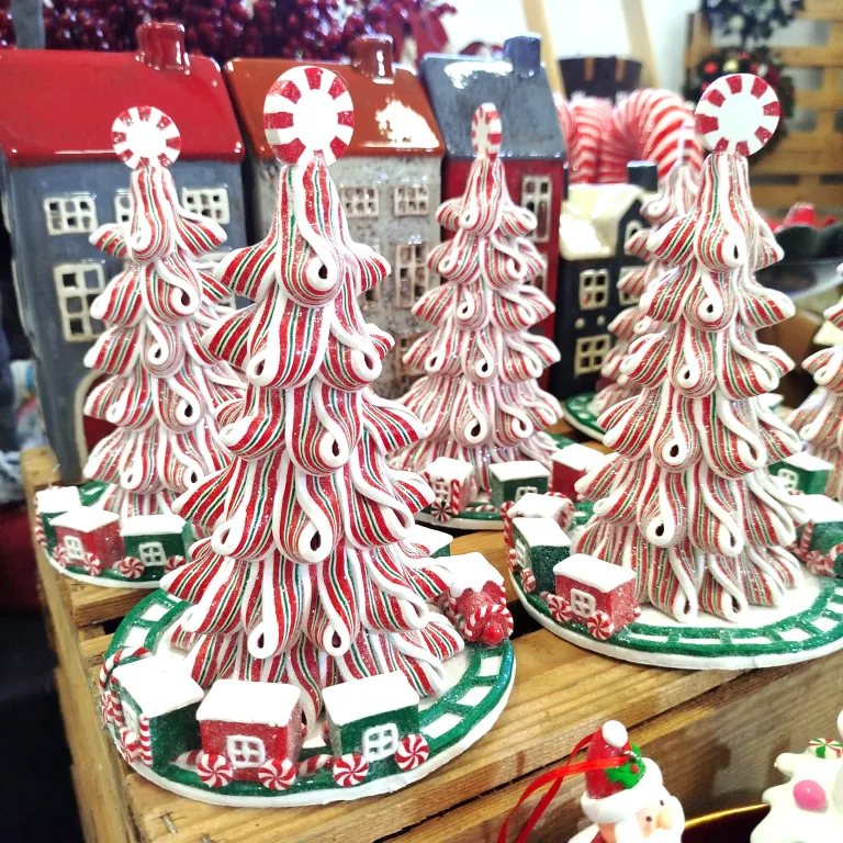 Kolorowa świecąca choinka, figurka 22cm