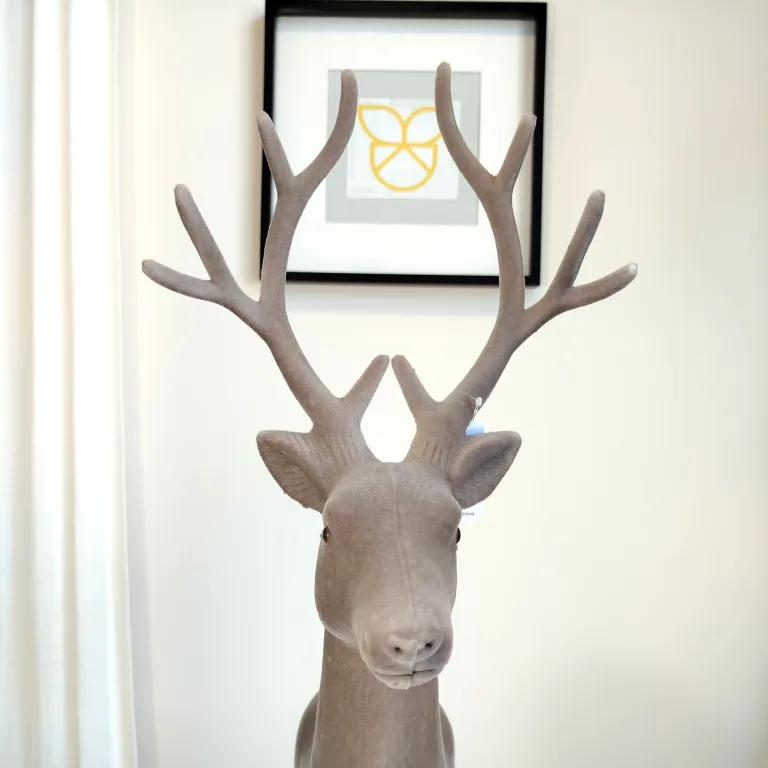 Renifer jeleń welurowa figurka świąteczna szara 85cm