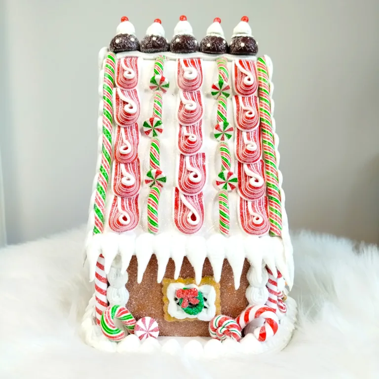 Świecący kolorowy cukierkowy domek chatka 26cm