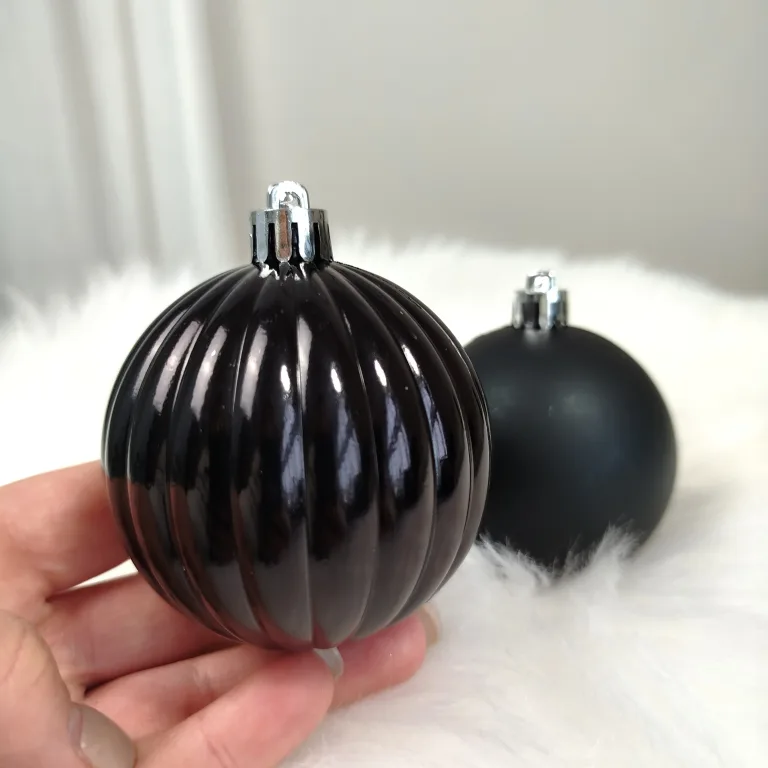 Bombki czarne nietłukące 12szt